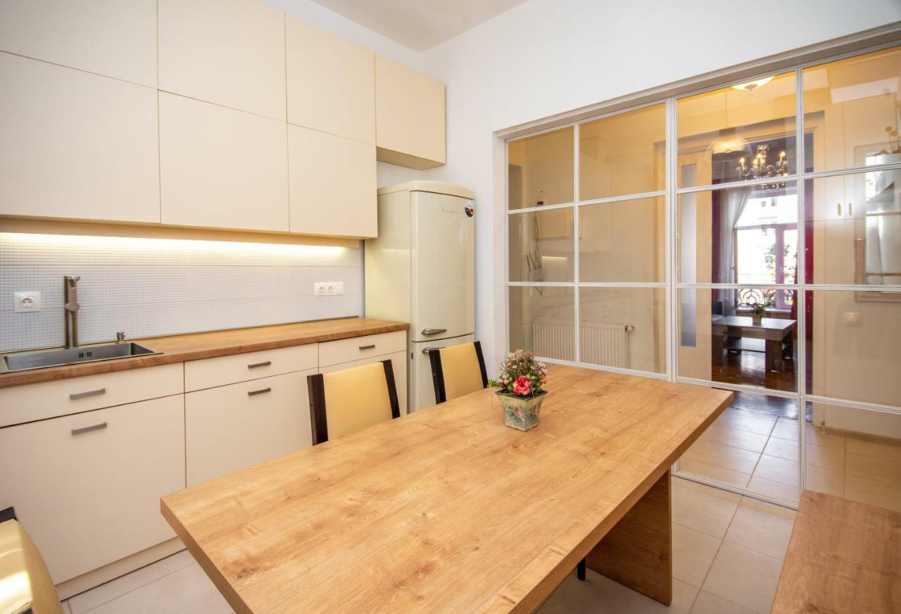 Gio'S Apartment Tbilisi Zewnętrze zdjęcie